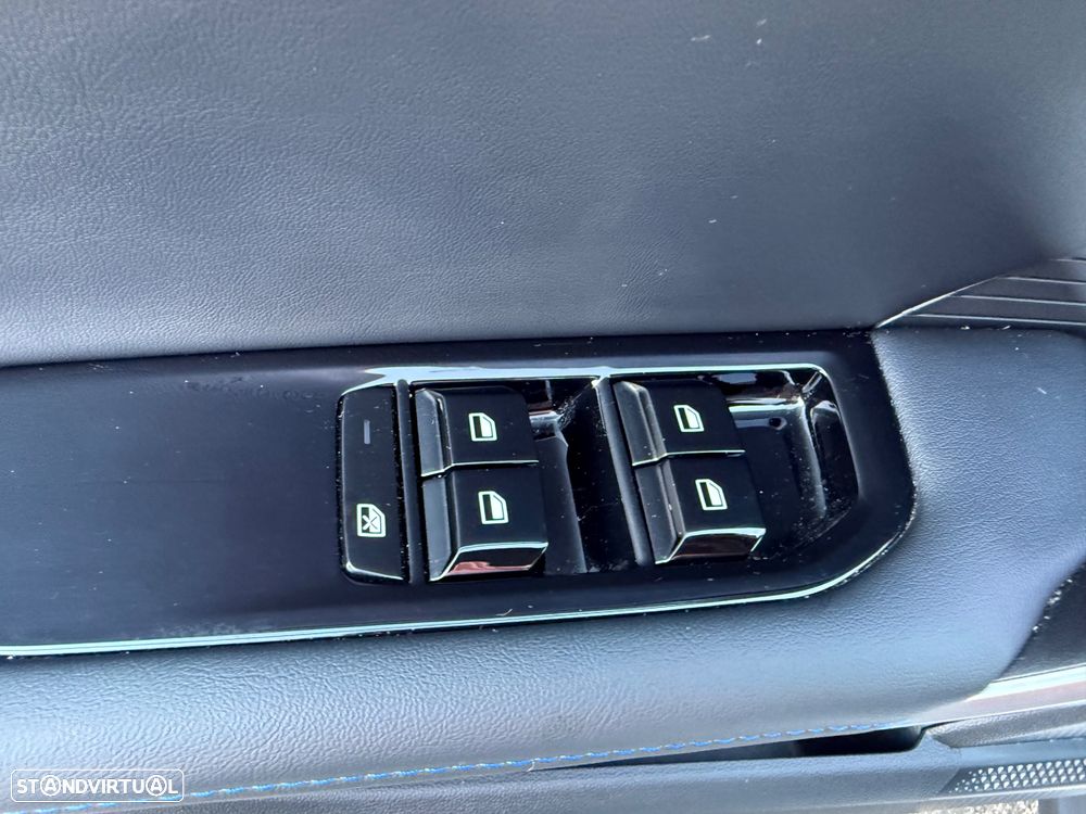 MG MG4 64 kWh Luxury - 13