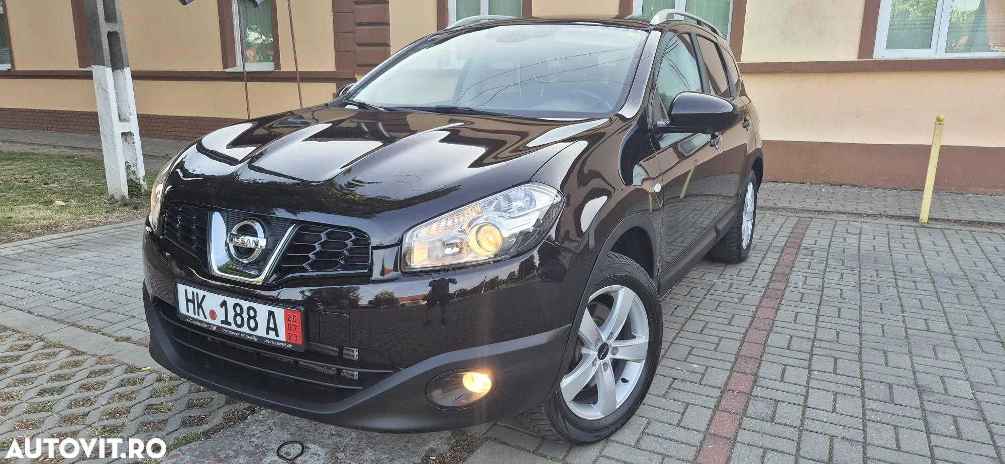 Nissan Qashqai - 1