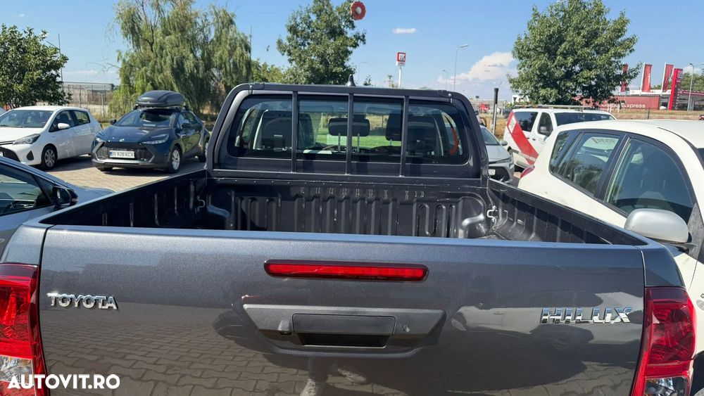 Toyota Hilux 2.4D 150CP 4x4 Double Cab AT Comfort - 9
