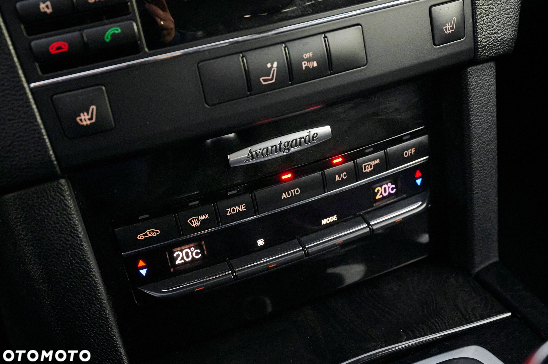 Mercedes-Benz Klasa E 200 BlueTEC 7G-TRONIC Avantgarde - 33