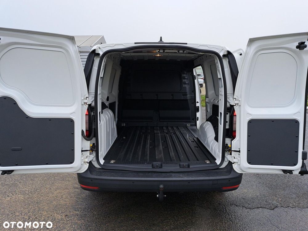 Volkswagen Caddy Maxi Cargo;    2,0 l TDI EU6 SCR 122 KM / skrzynia biegów: automatyczna DSG, 7-biegowa rozstaw osi: 2970 mm   Rozsz. L27 - 22