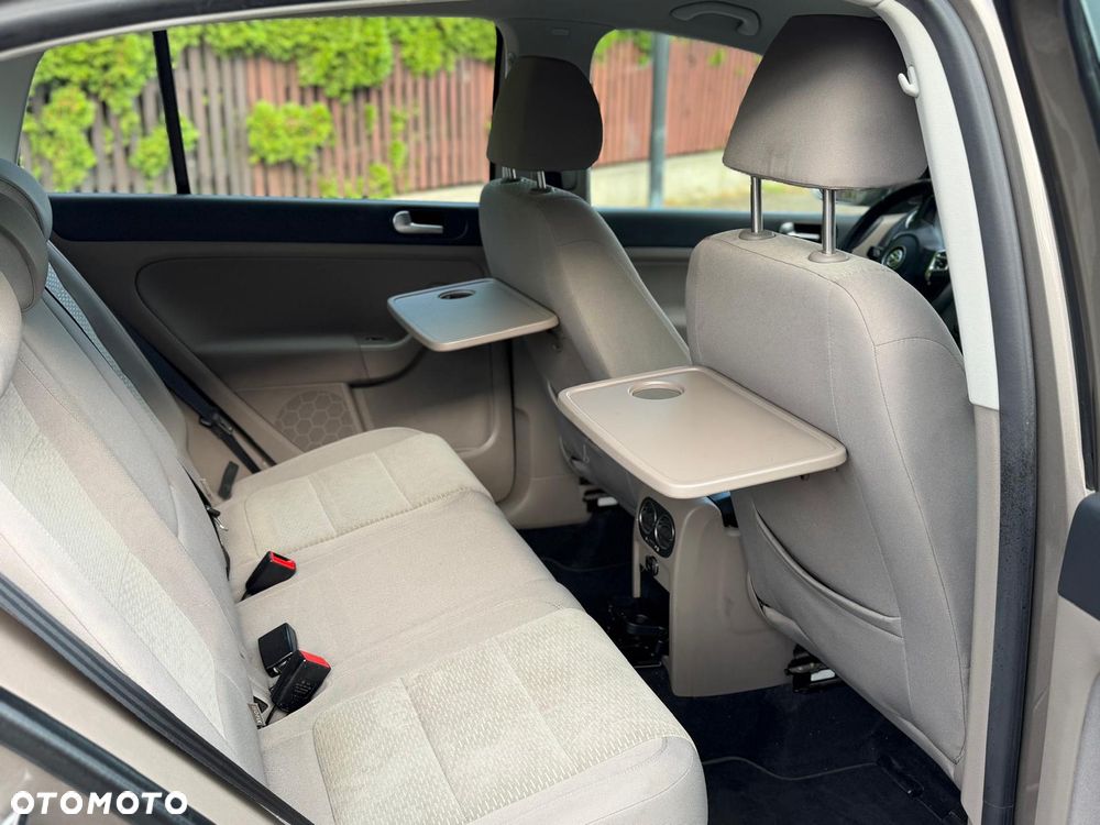 Volkswagen Golf Plus - 27
