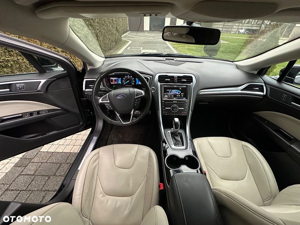 Ford Fusion 2.0 EcoBoost Titanium - 8