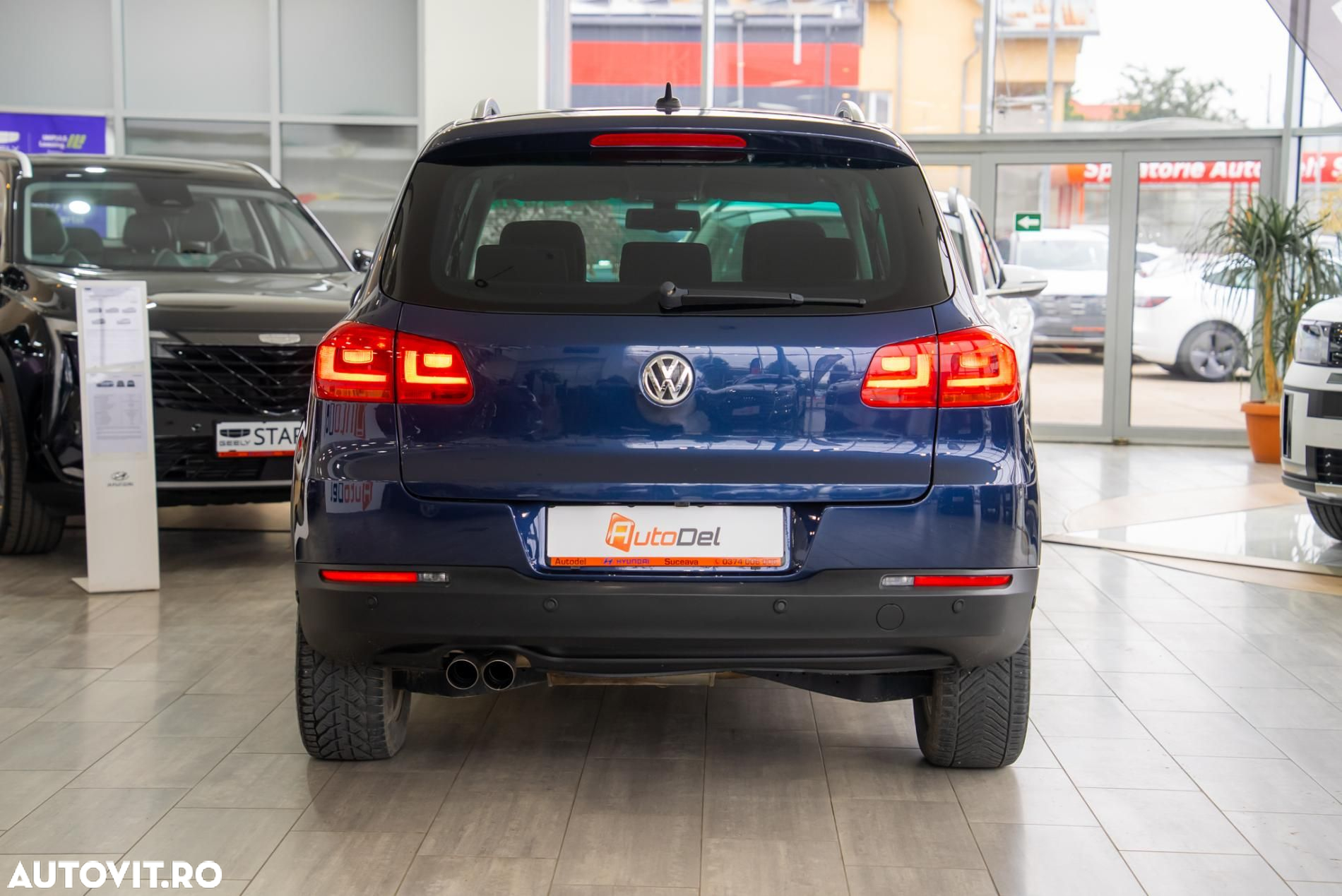 Volkswagen Tiguan 2.0 TDI 4Motion DSG BMT Track & Style - 12