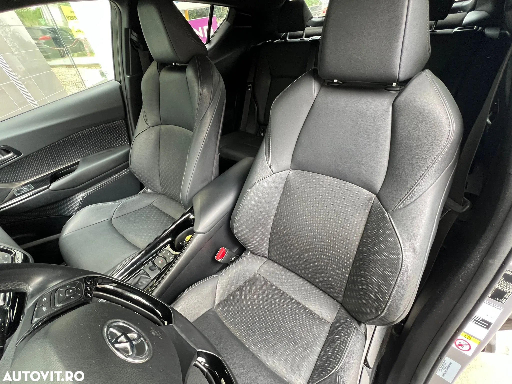 Toyota C-HR - 17