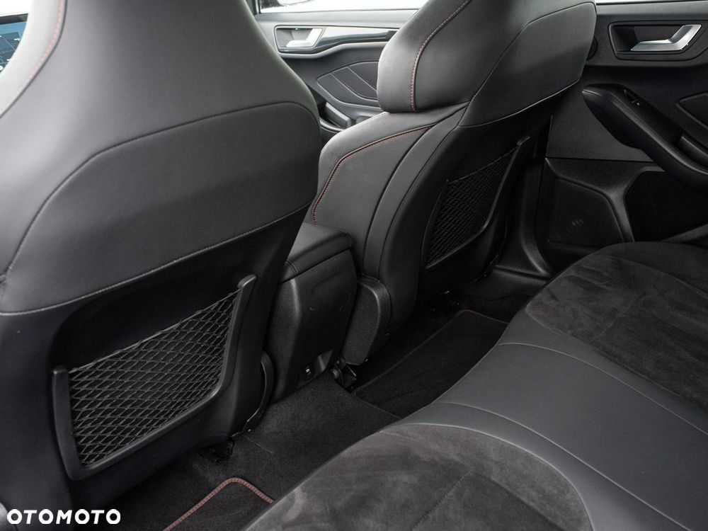 Ford Focus - 24