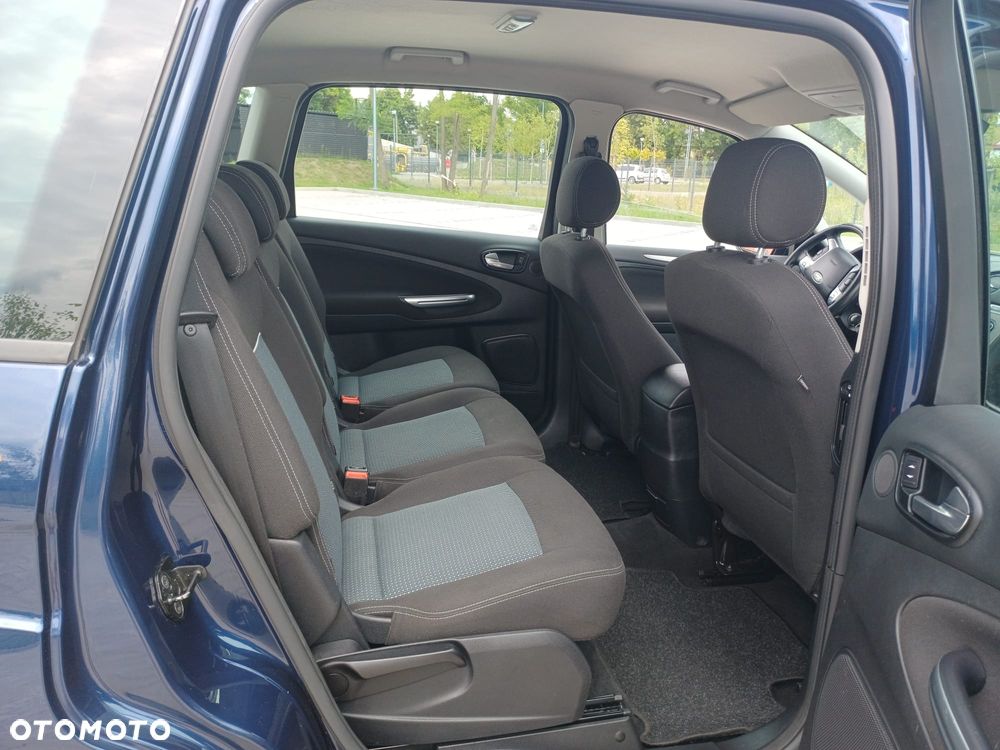 Ford S-Max 2.0 TDCi DPF Ambiente - 11