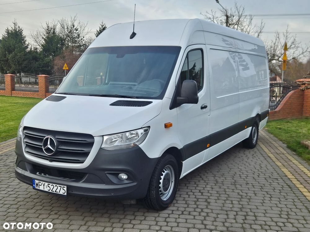 Mercedes-Benz Sprinter - 1