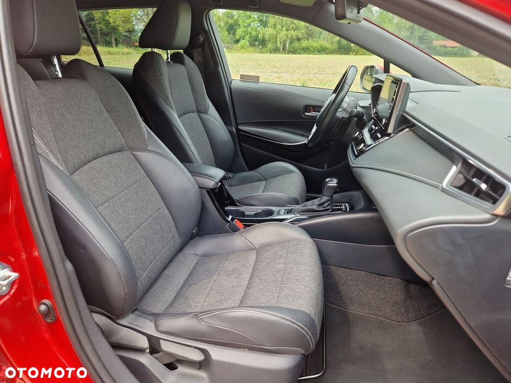 Toyota Corolla 2.0 Hybrid Comfort - 9