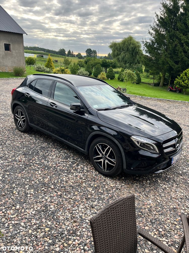 Mercedes-Benz GLA 200 d 7G-DCT - 2