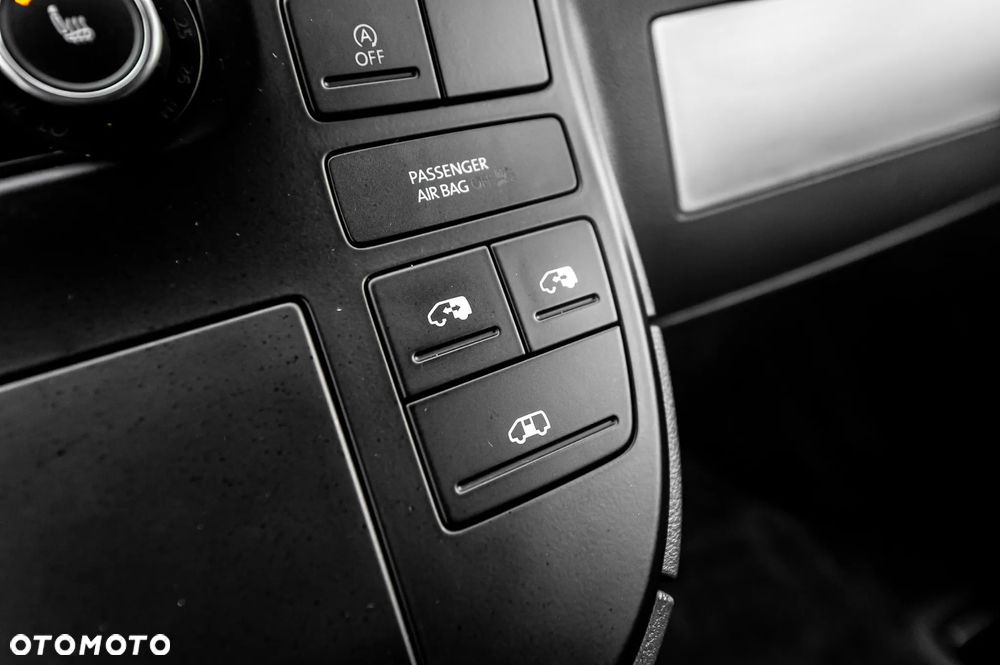 Volkswagen Multivan - 34