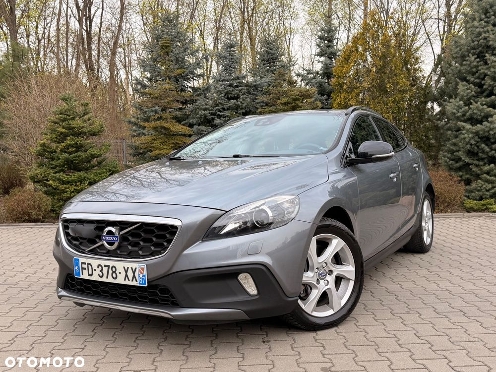 Volvo V40 Cross Country D2 Momentum - 1