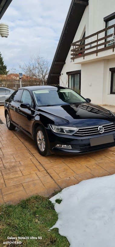 Volkswagen Passat 1.6 TDI Comfortline - 10