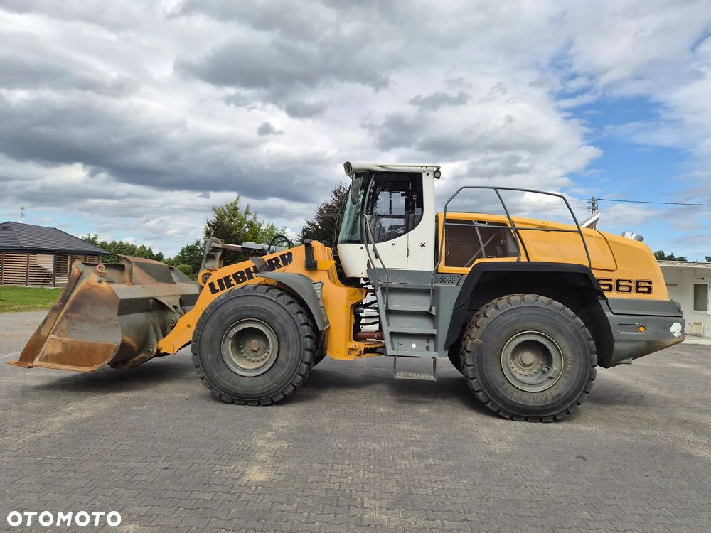 Liebherr L566 566 - 2