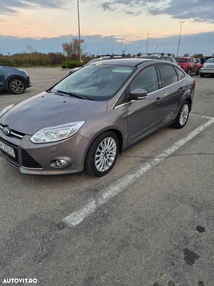 Ford Focus 1.6 TDCi DPF Titanium - 9