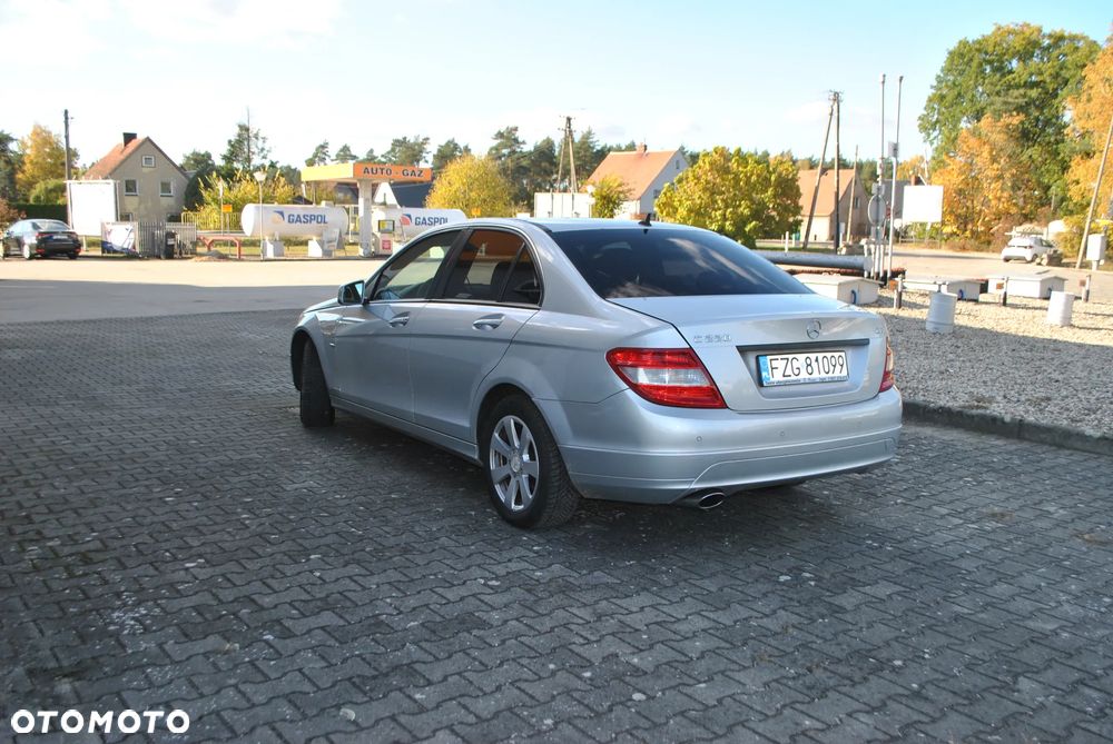 Mercedes-Benz C-Class 2009 photo 4