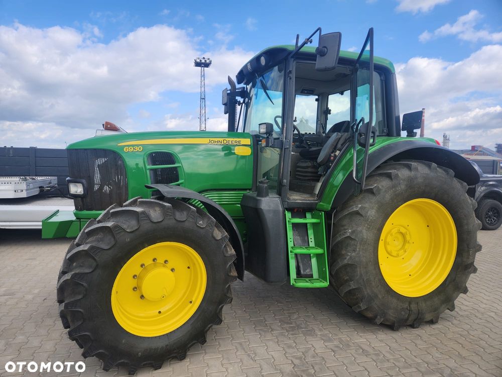 John Deere 6930 - 7