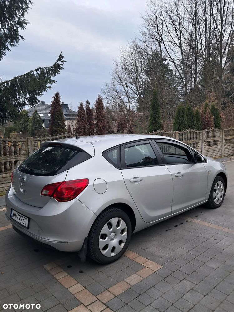 Opel Astra 1.4 T Essentia EU6 - 5