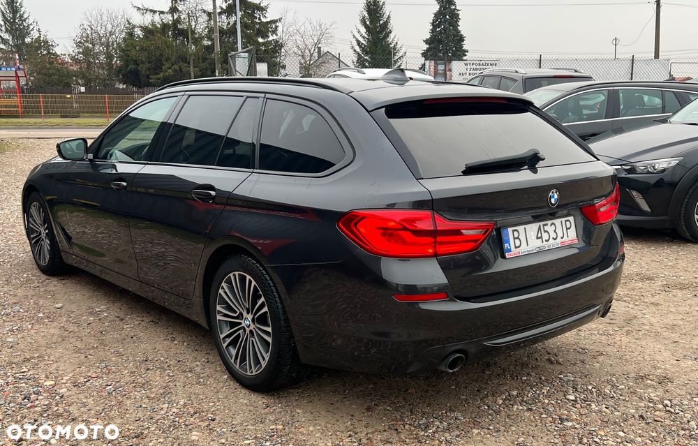 BMW Seria 5 520d Luxury Line sport - 24