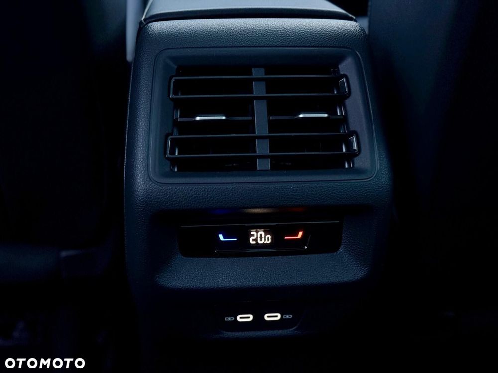 Volkswagen Tiguan - 34