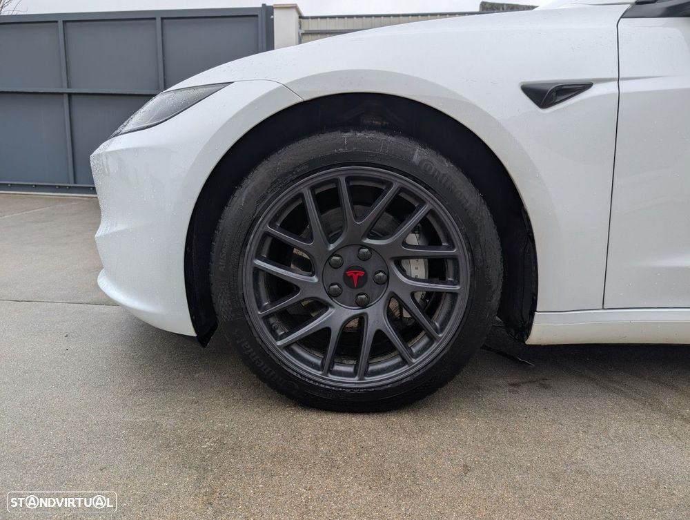 Tesla Model 3 - 5