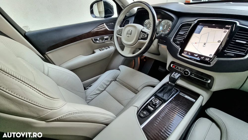 Volvo XC 90 D5 AWD Geartronic Inscription - 38