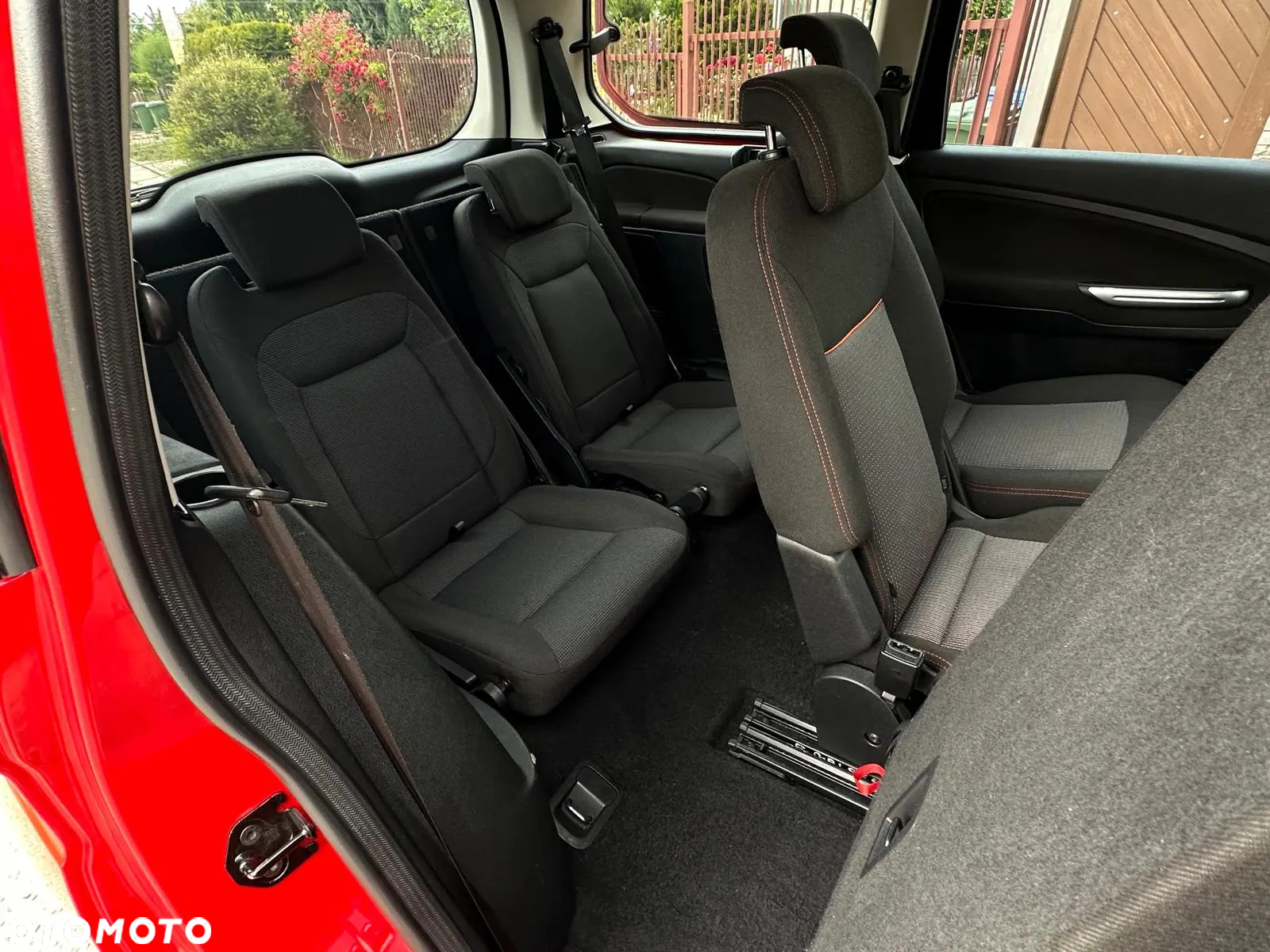 Ford Galaxy - 27