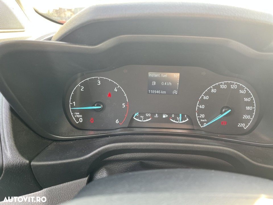 Ford Transit Connect - 16