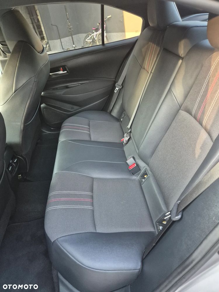Toyota Corolla 1.6 GR Sport - 19