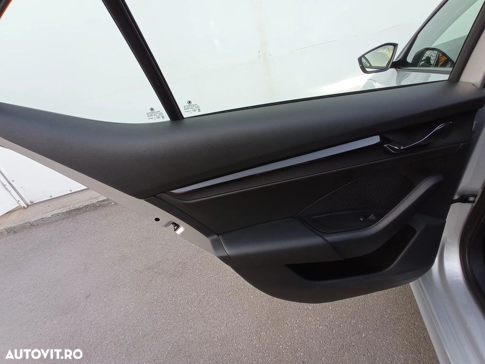 Skoda Octavia 2.0 TDI Ambition - 20