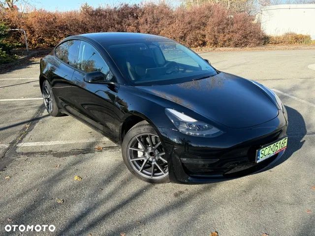 Tesla Model 3 - 7