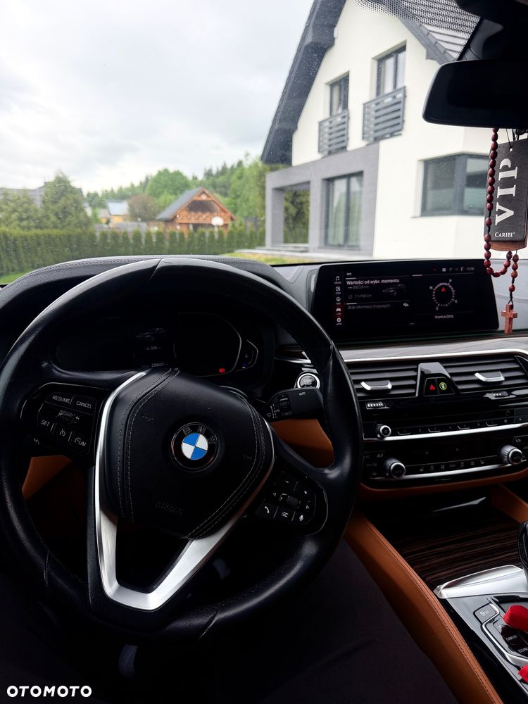 BMW Seria 5 520d Luxury Line sport - 9