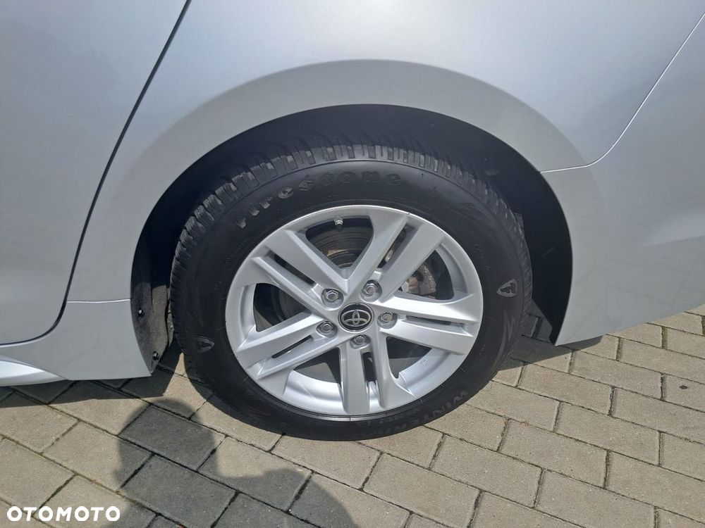 Toyota Corolla 1.8 Hybrid Comfort - 18