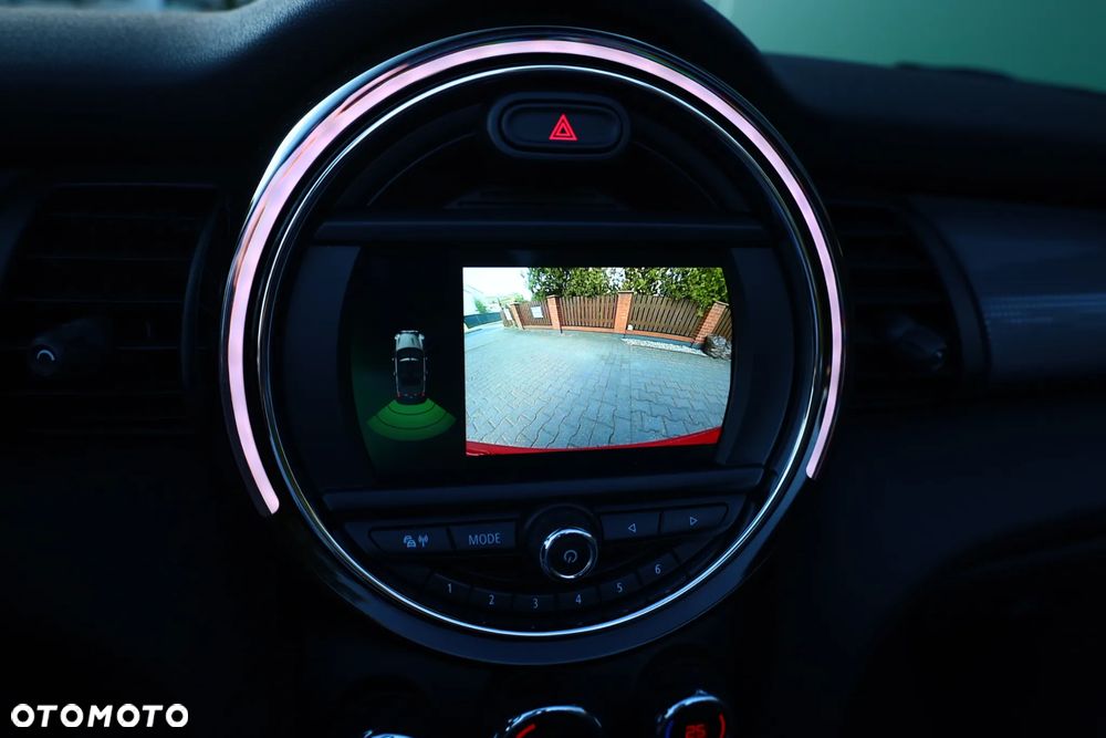 MINI Cooper Sidewalk - 31