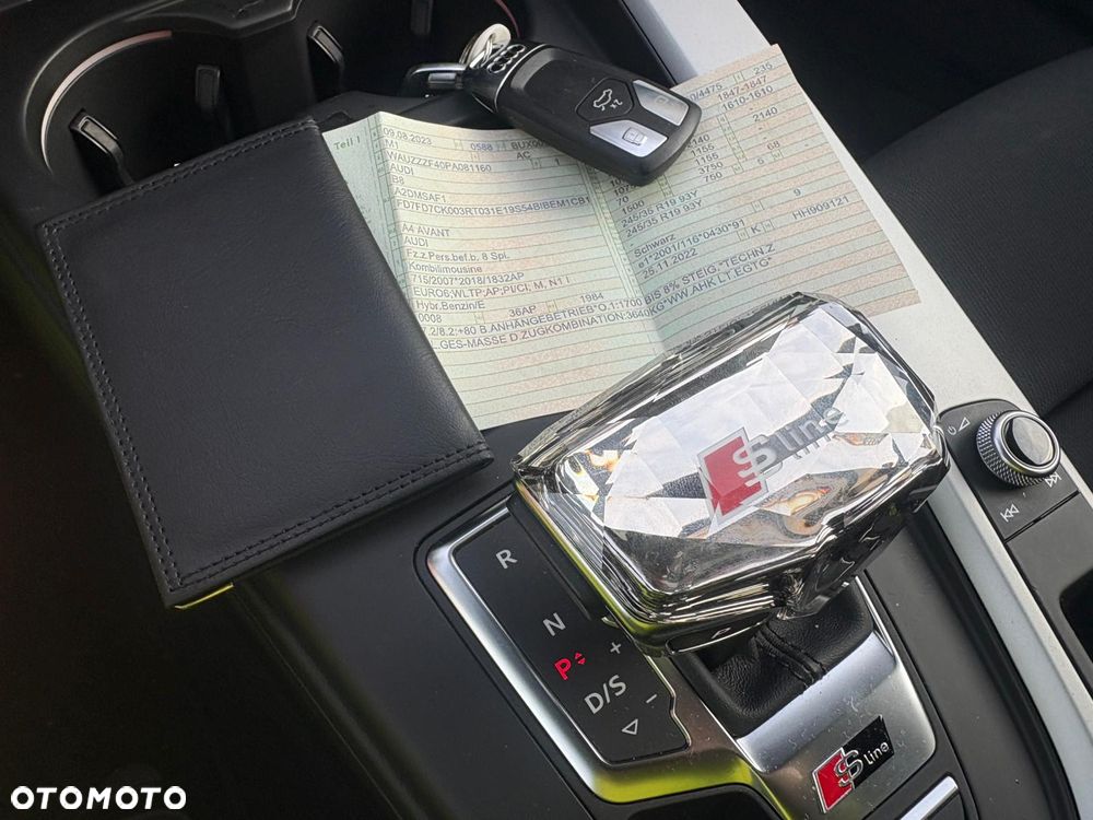 Audi A4 Avant 40 TFSI S tronic S line - 16