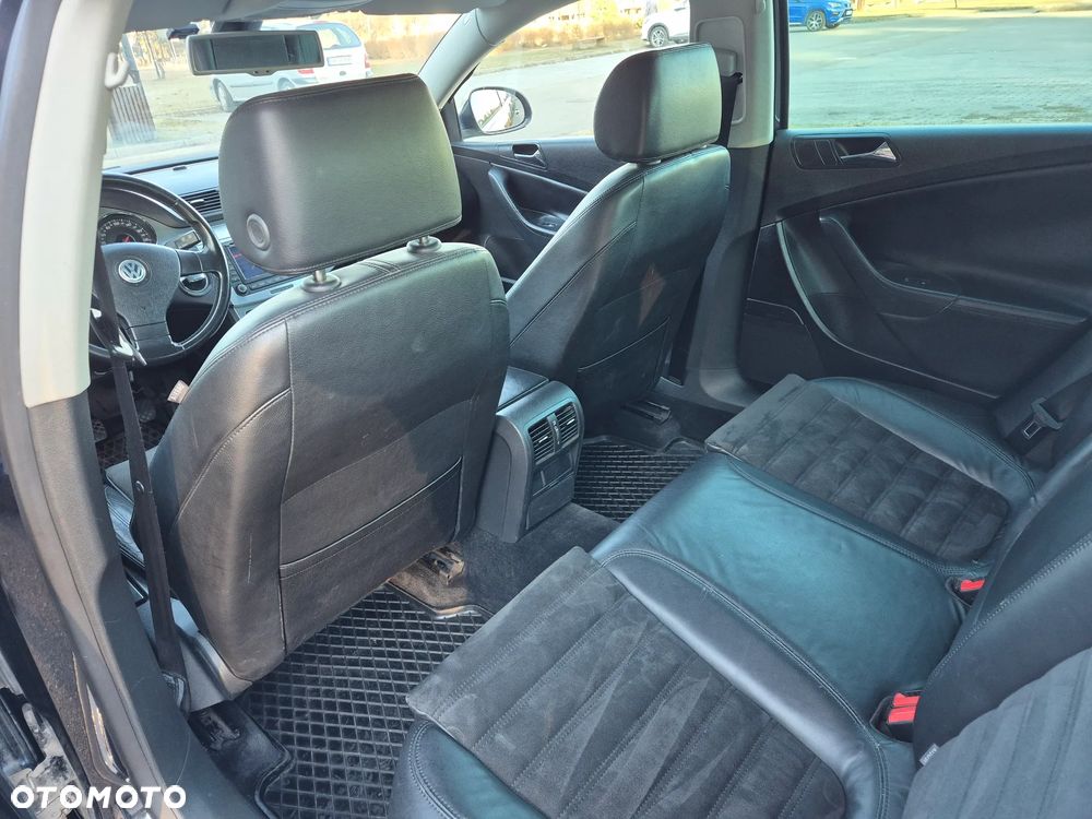 Volkswagen Passat 2.0 TDI DPF Highline - 8