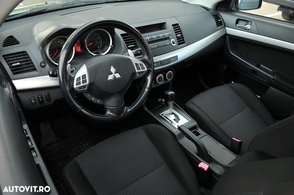 Mitsubishi Lancer 1.8 CVT Intense - 4
