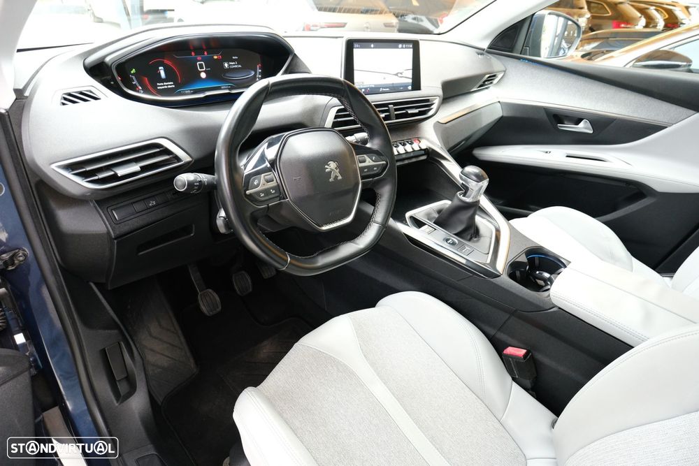 Peugeot 5008 1.2 PureTech Allure - 8