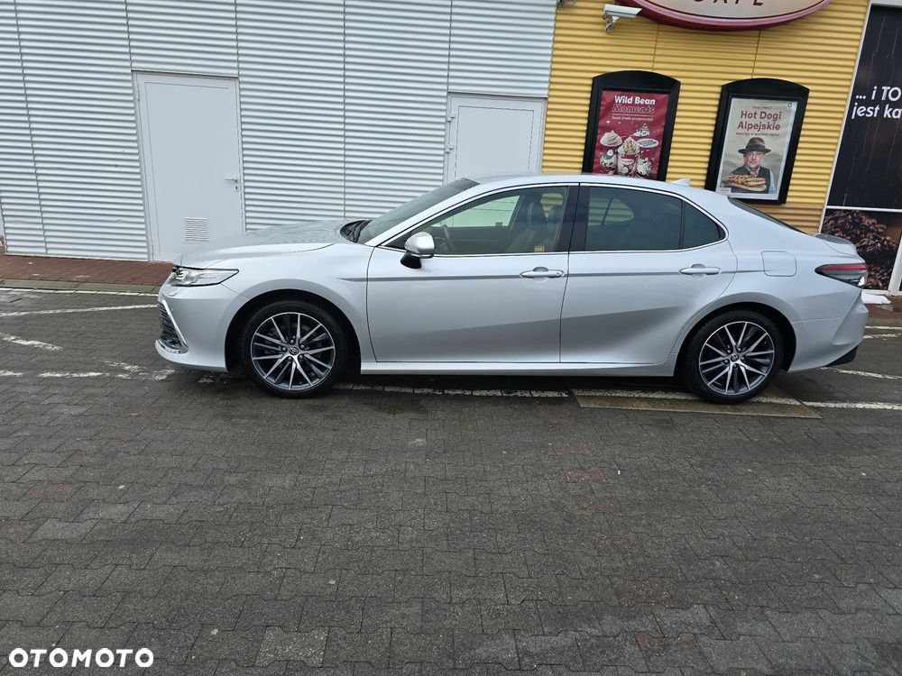 Toyota Camry 2.5 Hybrid Executive CVT - 3