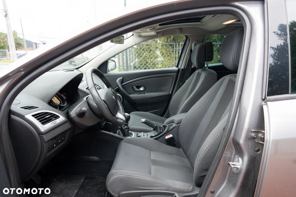 Renault Megane TCe 180 GT - 8