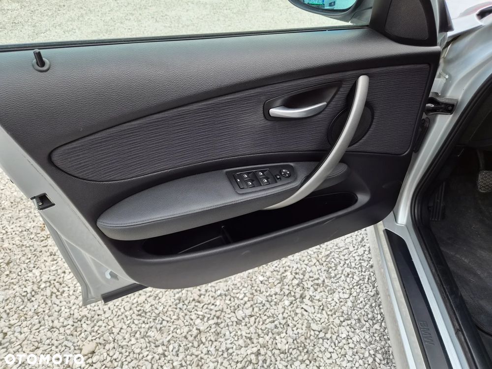 BMW Seria 1 - 15
