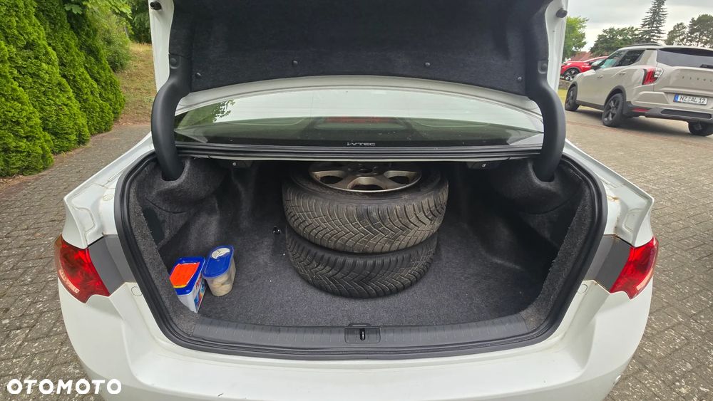 Honda Accord 2.0 Lifestyle - 14