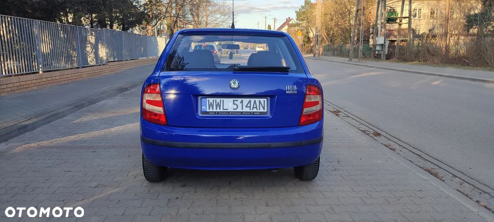 Skoda Fabia 1.2 HTP Active - 12