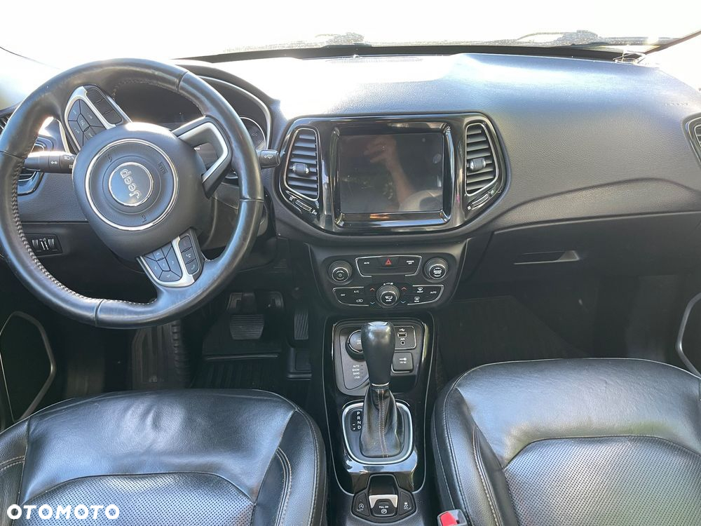 Jeep Compass - 2