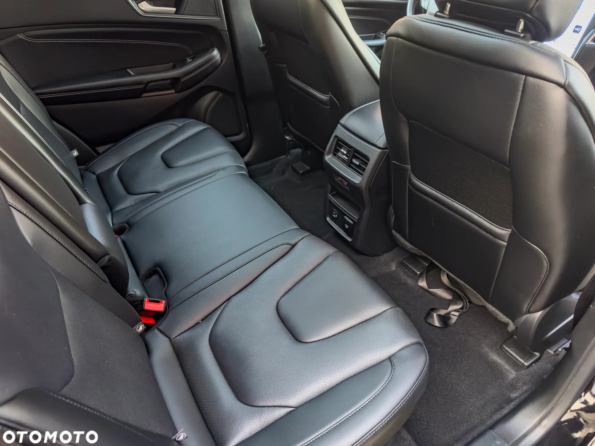 Ford Edge - 11