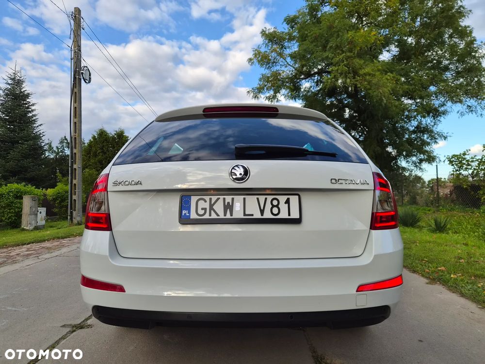 Skoda Octavia 1.4 TSI DSG Ambition - 9