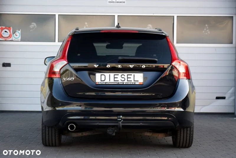 Volvo V60 D3 Summum - 16