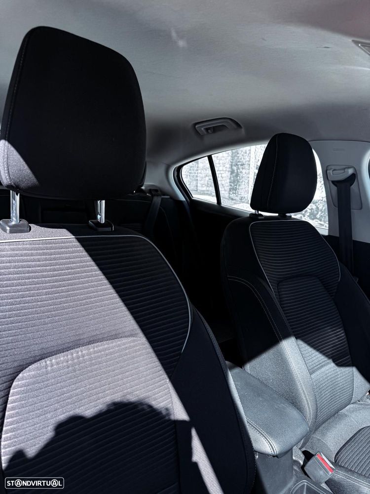 Ford Focus 1.5 TDCi ECOBlue Titanium - 5