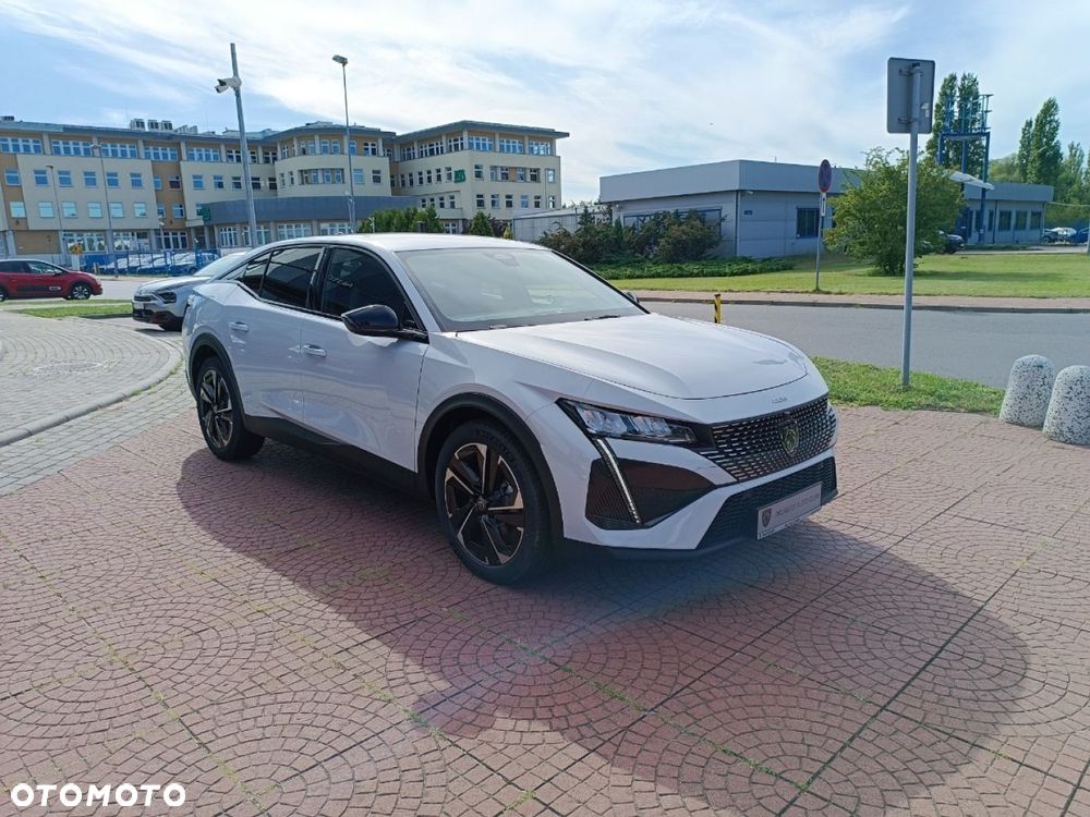 Peugeot 408 - 9