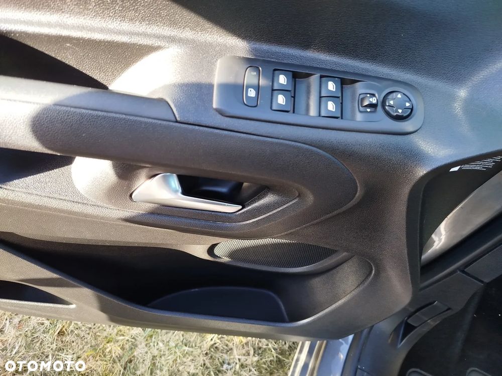 Opel Combo XL 1.5 D Start/Stop Elegance - 23